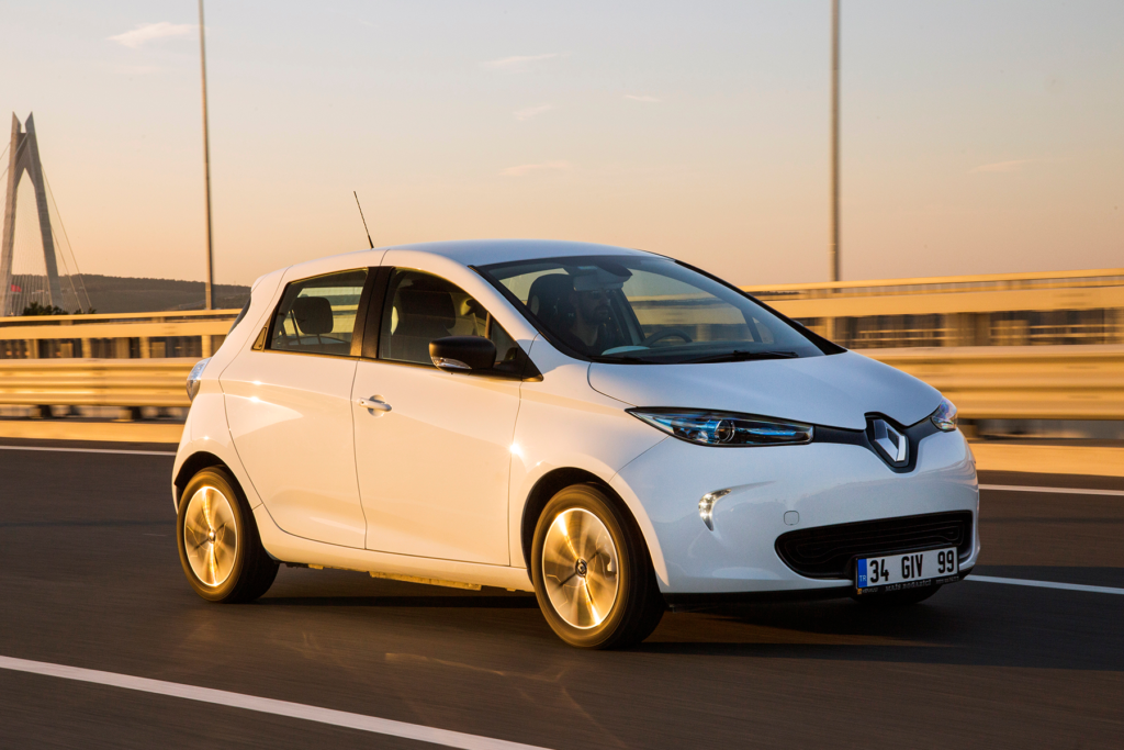 carro elétrico que a renaut ofereceu para Fernando de Noronha