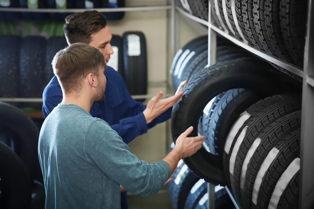 loja pneu compra vendedor cliente