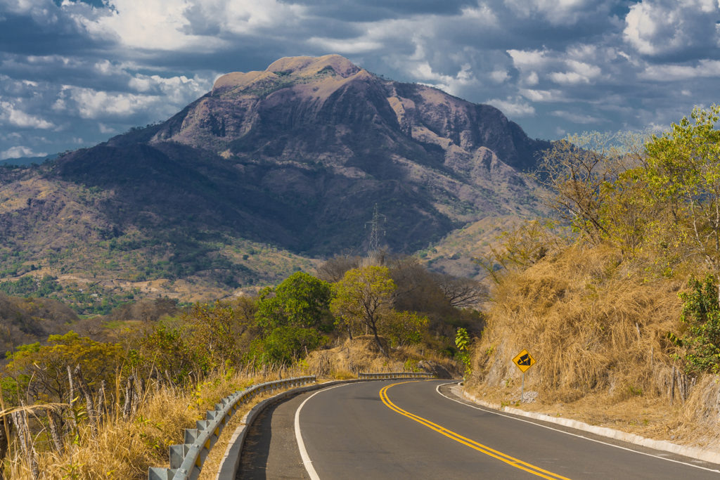 estrada de el salvador