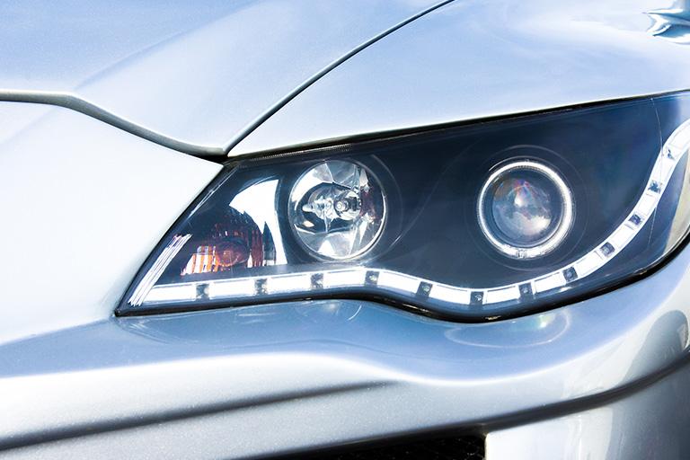 A lâmpada de LED tem sido cada vez mais utilizadas no carro