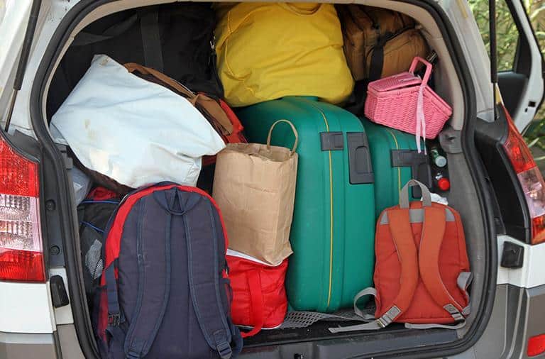  Excesso de bagagem no carro: por que devemos evitar